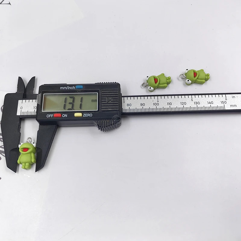 10pcs Kawaii Green Frog Charms for Jewelry Making Lovely Animals Floating Pendants Diy Earring Keychain Finding C964 241010