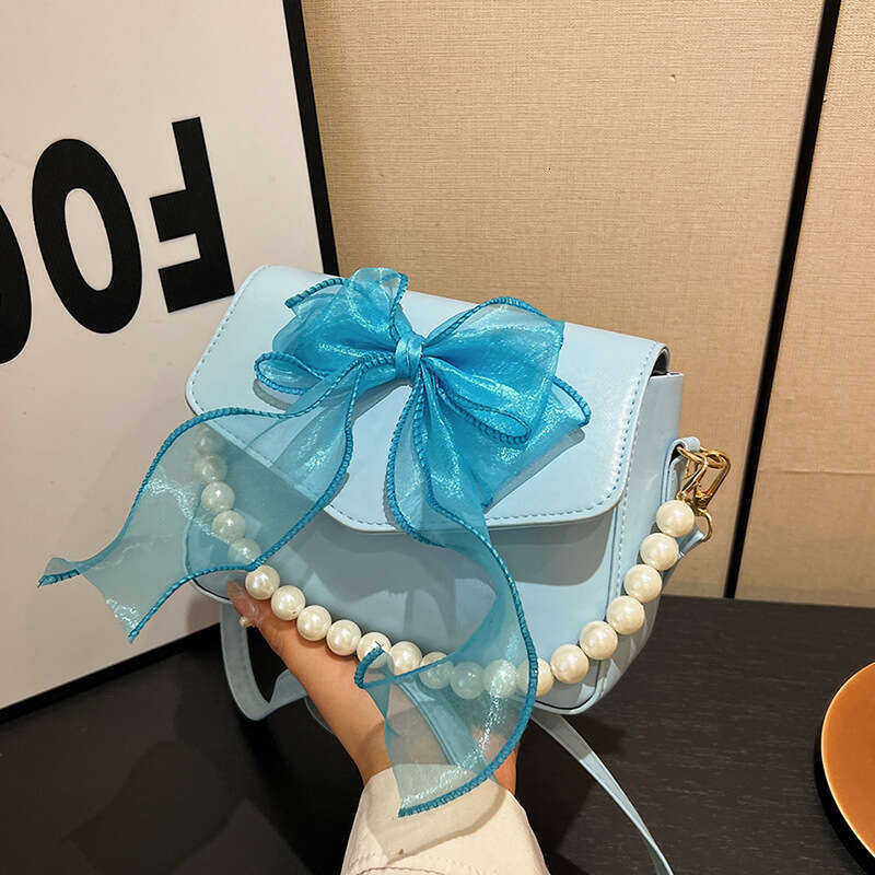 2024 new summer high-end sense niche design single shoulder crossbody fashion versatile bow underarm bag