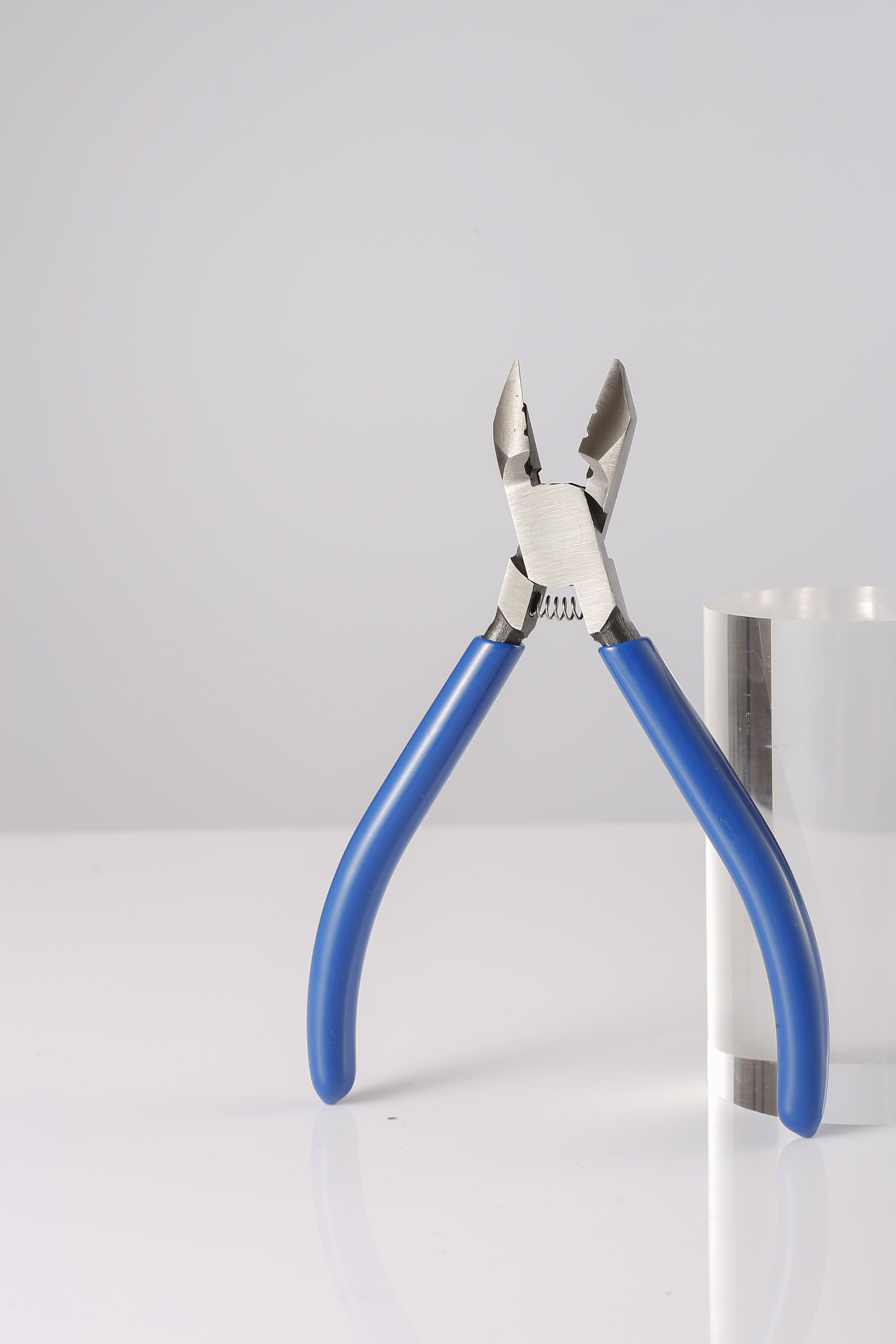 Japanese style drool pliers (electronic scissors)