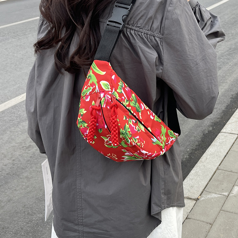 Fashionable and minimalist spring new chest diagonal cross waist bag, casual western-style fashion, contrasting color, niche shoulder bag