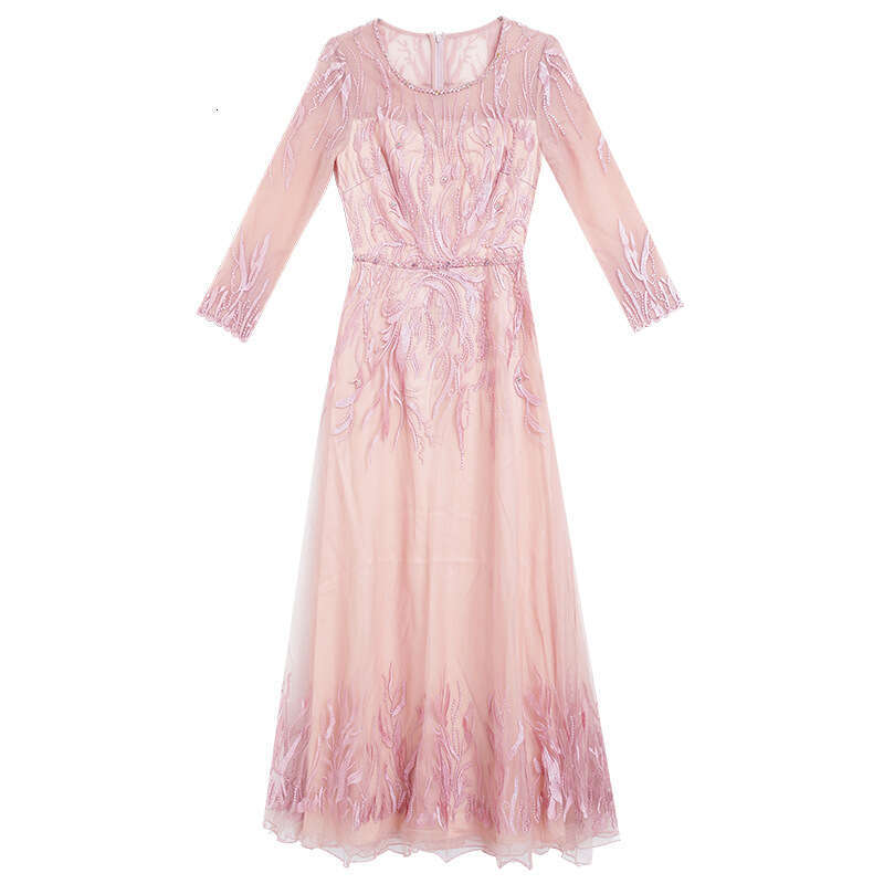 Red Autumn New Product 2024 Bright temperament High sense Diamond Embroidery Long Host Dress