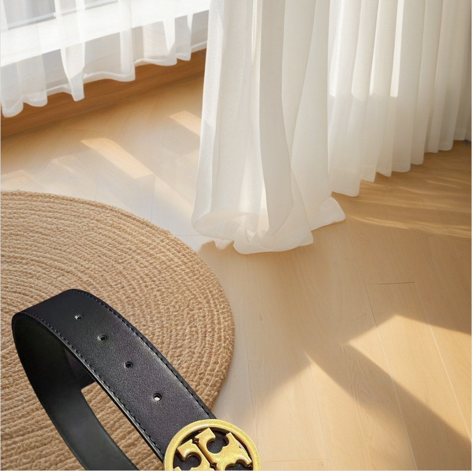 2025 new mens and womens one-piece letter buckle belt Simple casual belt Designer fashion solid color letter high quality belt