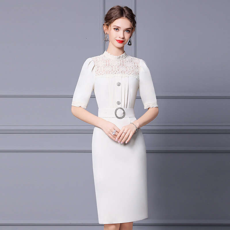 French 2024 Autumn New Product Formal Occasion Bubble Sleeves Lace Waist slimming Step Dress