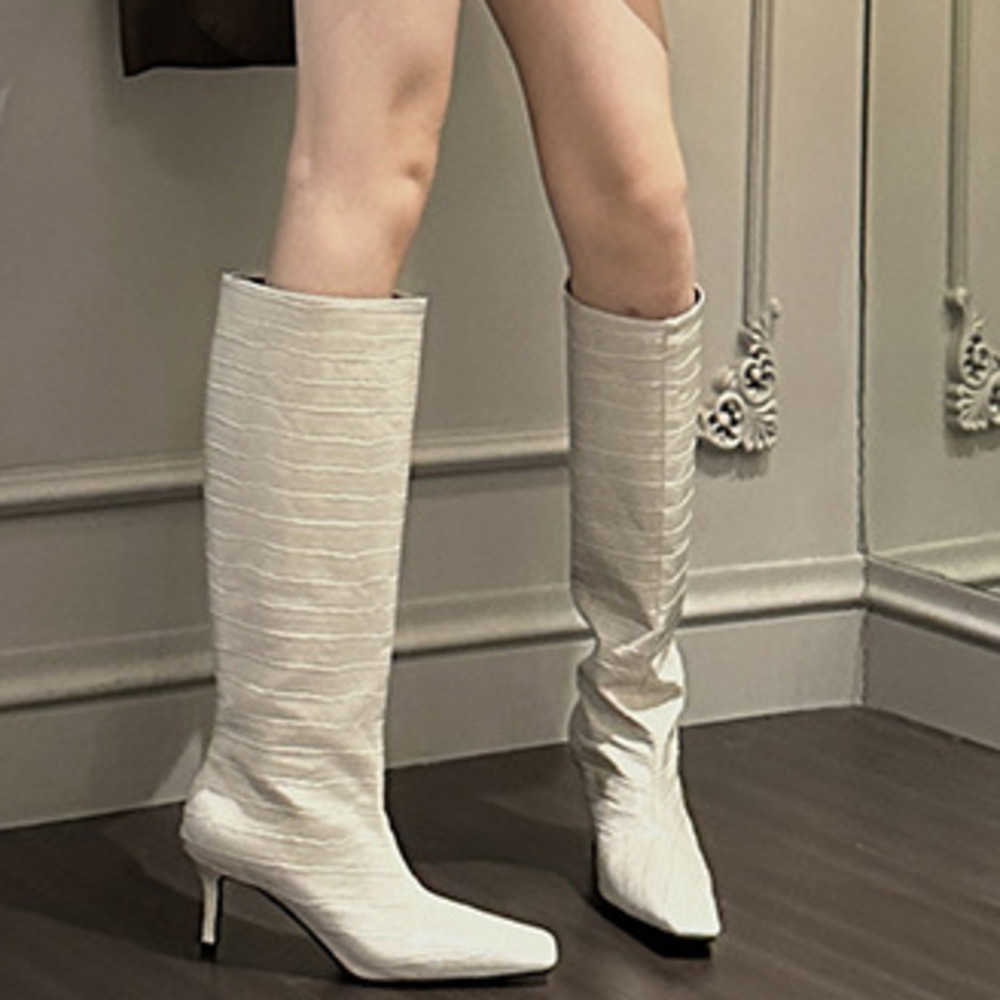 Four Seasons Wearable Martin Boots Crocodile Pattern Square Head High Heels Long Fashion Boots Solid Color Versatile High Heels Long Boots 240826