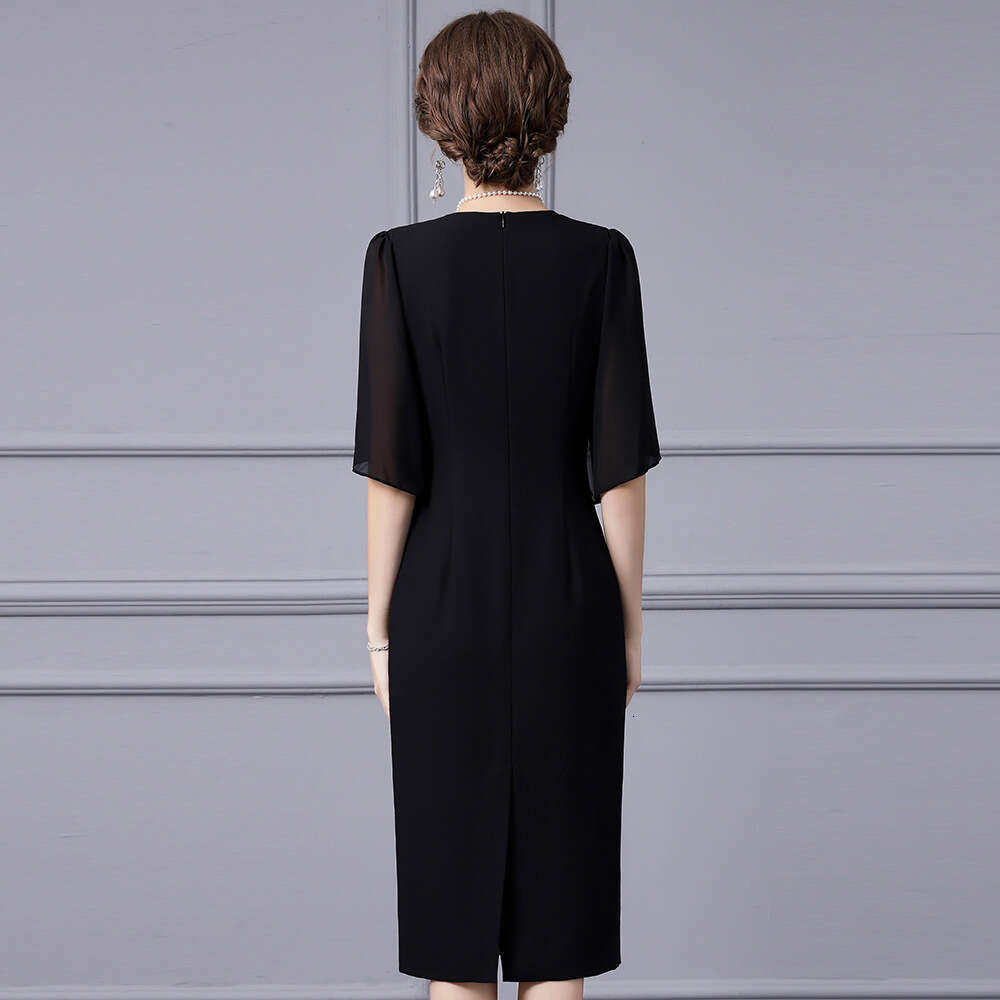 Diamond Set Noble Charm Dress 2024 New Summer Formal Occasion Black Slimming V-neck Hip Wrapping Skirt