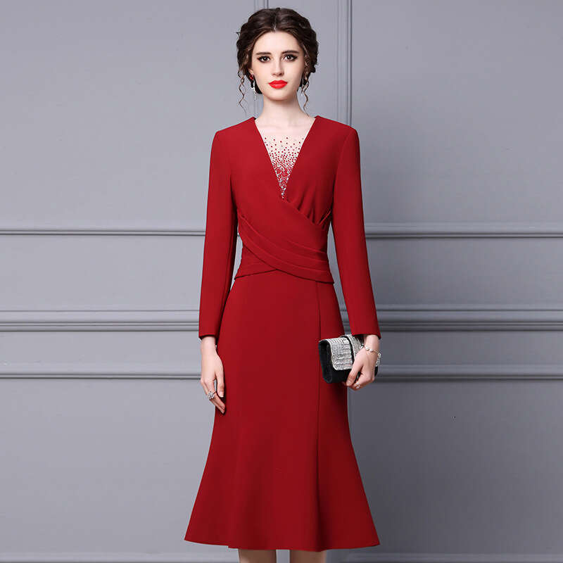 long sleeved dress for women 2024 new high-end party nail bead wine red slim fit mid length fishtail skirt