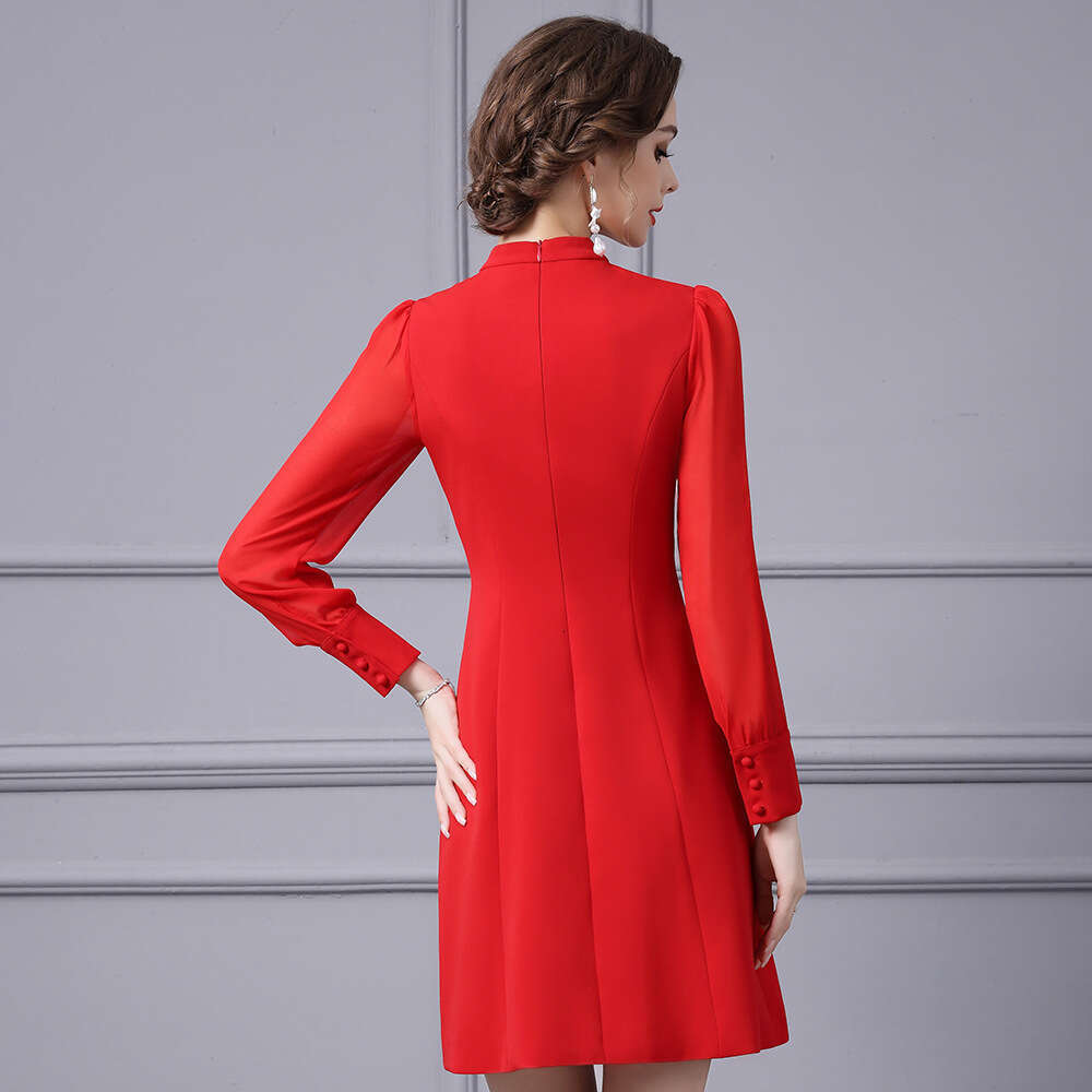 semi high neck design with slimming effect long sleeved red high-end temperament A-level dress autumn 2024 new womens clothing