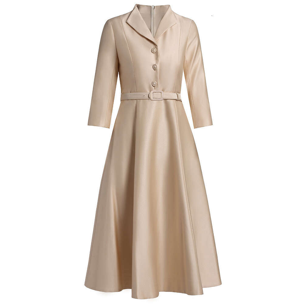 Smart purple mature charm big swing for spring summer 2024 with three quarter sleeves waist cinching revealing a slim and small lapel dress