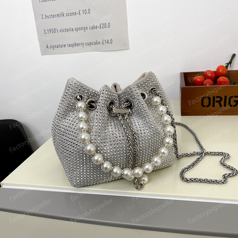 Women's Dia Pearl Handbag: Stylish Tote Shoulder Bag for 2024