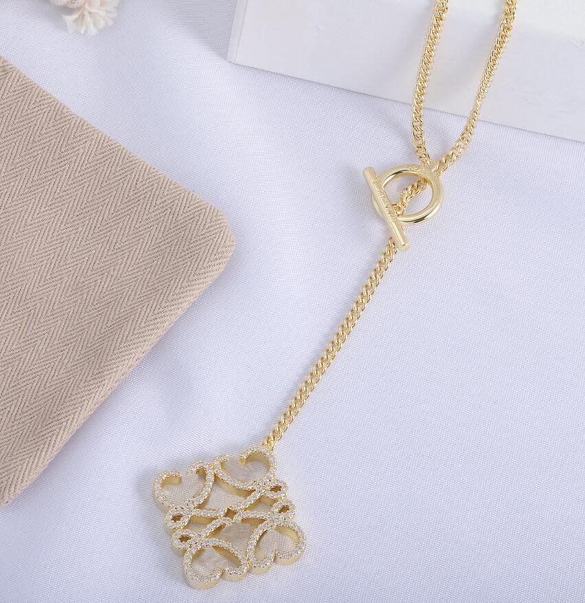 Fashion Crystal Letter Pendant Necklaces Chain Popular Designer Necklace for Women Wedding Party High Quality Jewelry Classic Lovers Gift