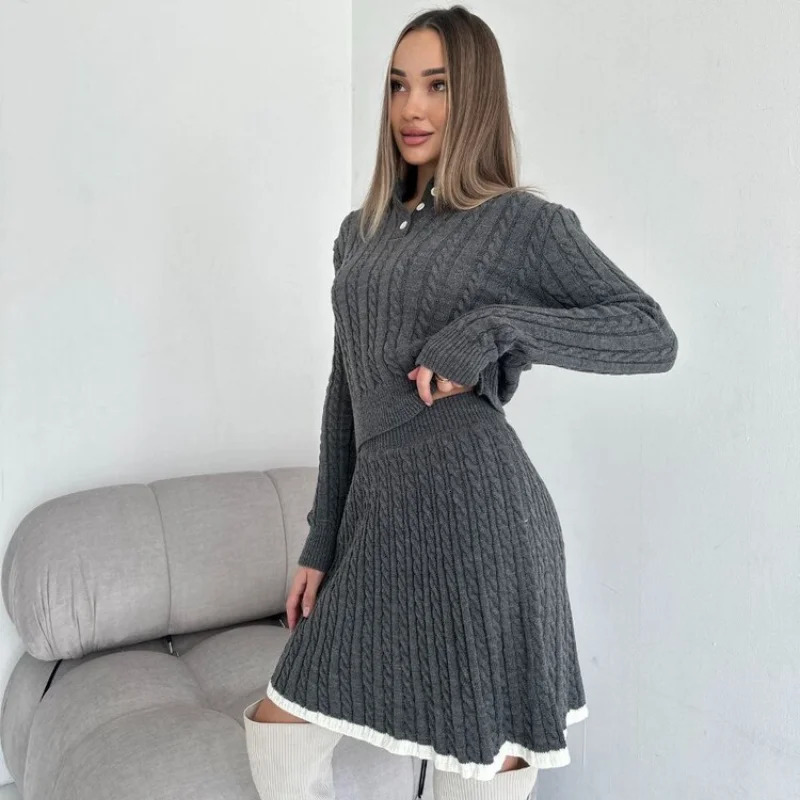 European and American Leisure Skiing Set Long Sleeve Knitted Button Short Sleeve Two Piece Set for Women 241011