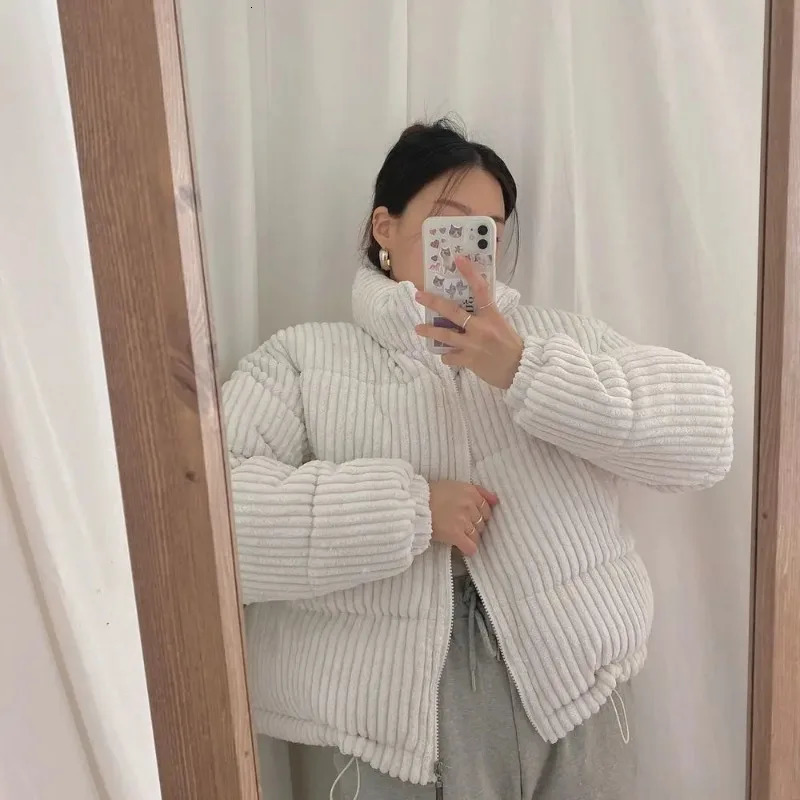 Winter Crop Corduroy Jacket Women Korean Chic Fashion Parka Femme Thick Warm Bubble Coats Cotton Parkas 240930