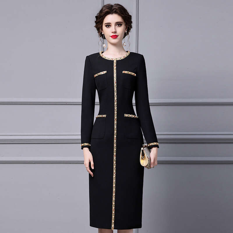 French Beautiful Dress 2024 New Hepburn Black Long sleeved Coat Heavy duty Nail Diamond Wrapped Hip Skirt