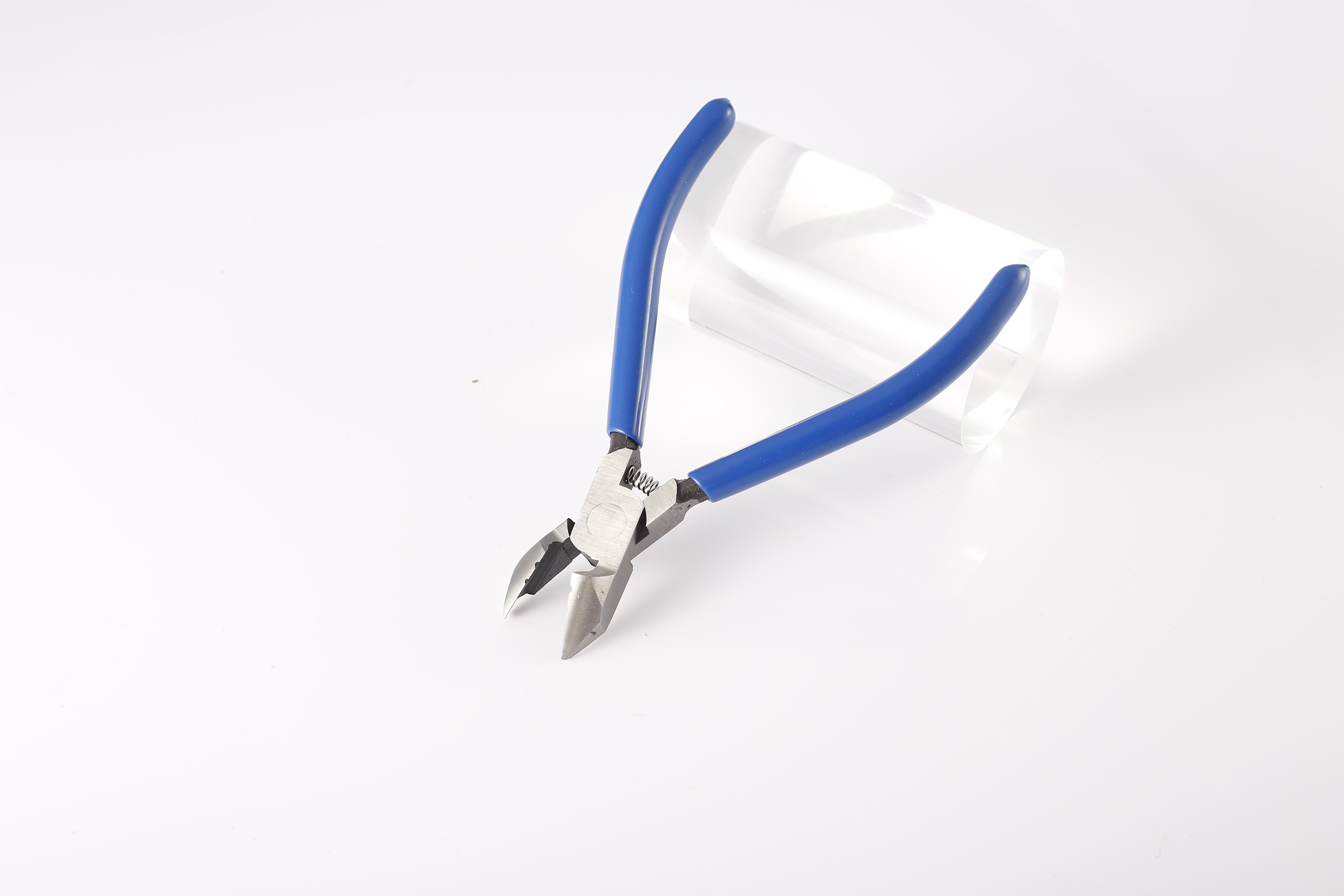 Japanese style drool pliers (electronic scissors)