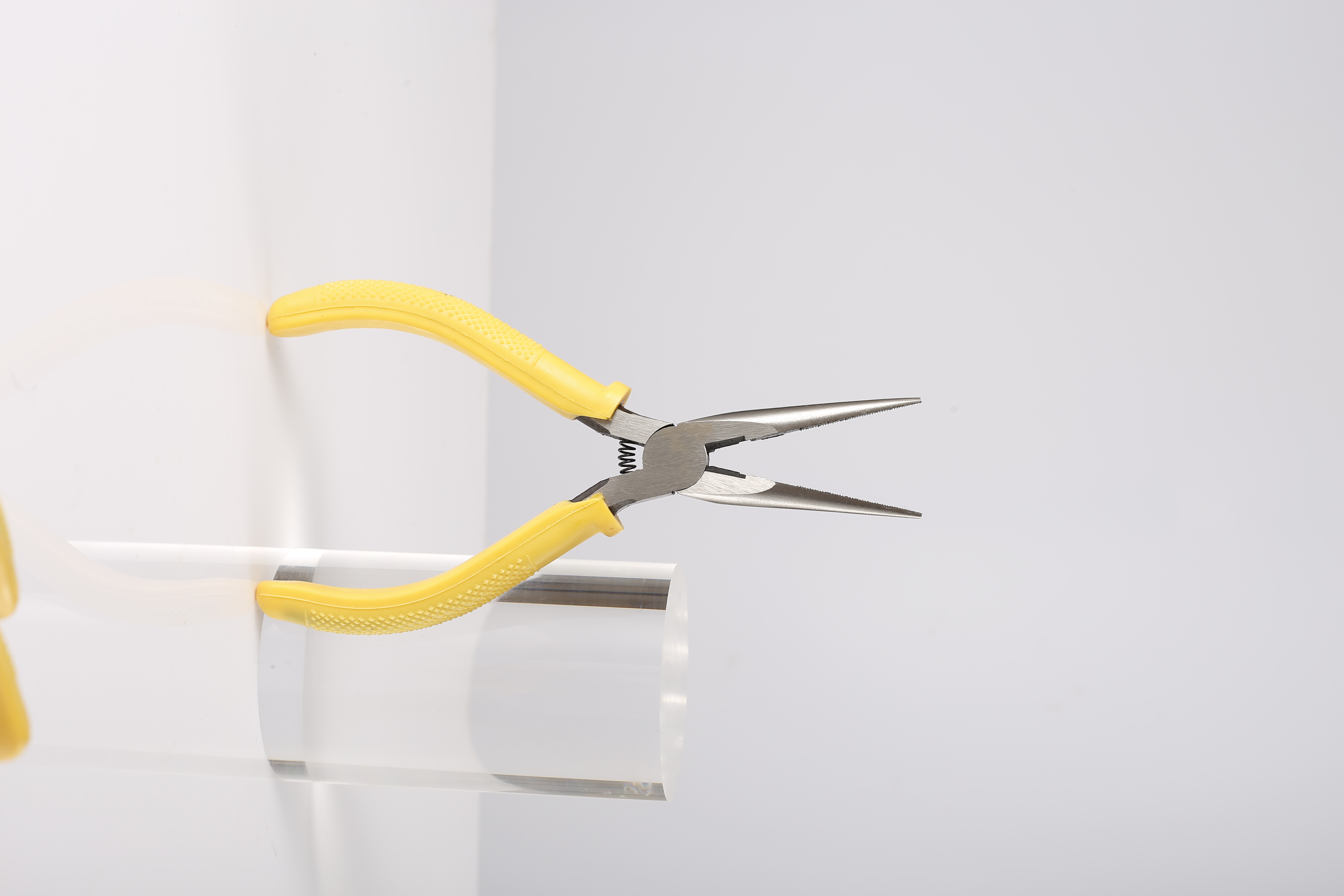 6-inch shaped pliers with spring and functional toothed nose pliers shaped steel wire pliers straight nose fishing pliers