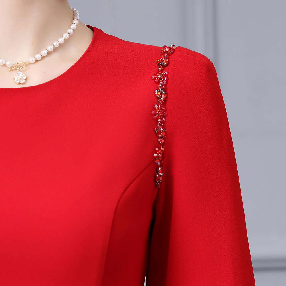 Smart and noble light luxury temperament red diamond studded belt waist cinching long sleeved A-line big swing dress 2024 autumn new item