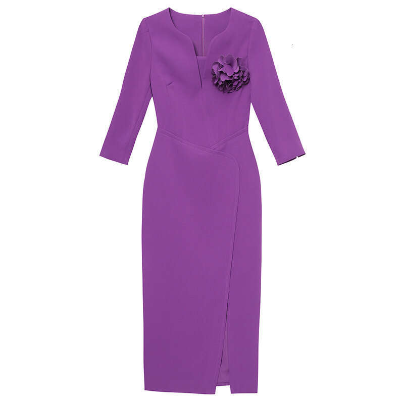 French Dress 2024 Autumn New Collection Exquisite Flower Concealing Belly Reducing Age Shrinking Waist Showing Thinning and Embracing Hip Skirt