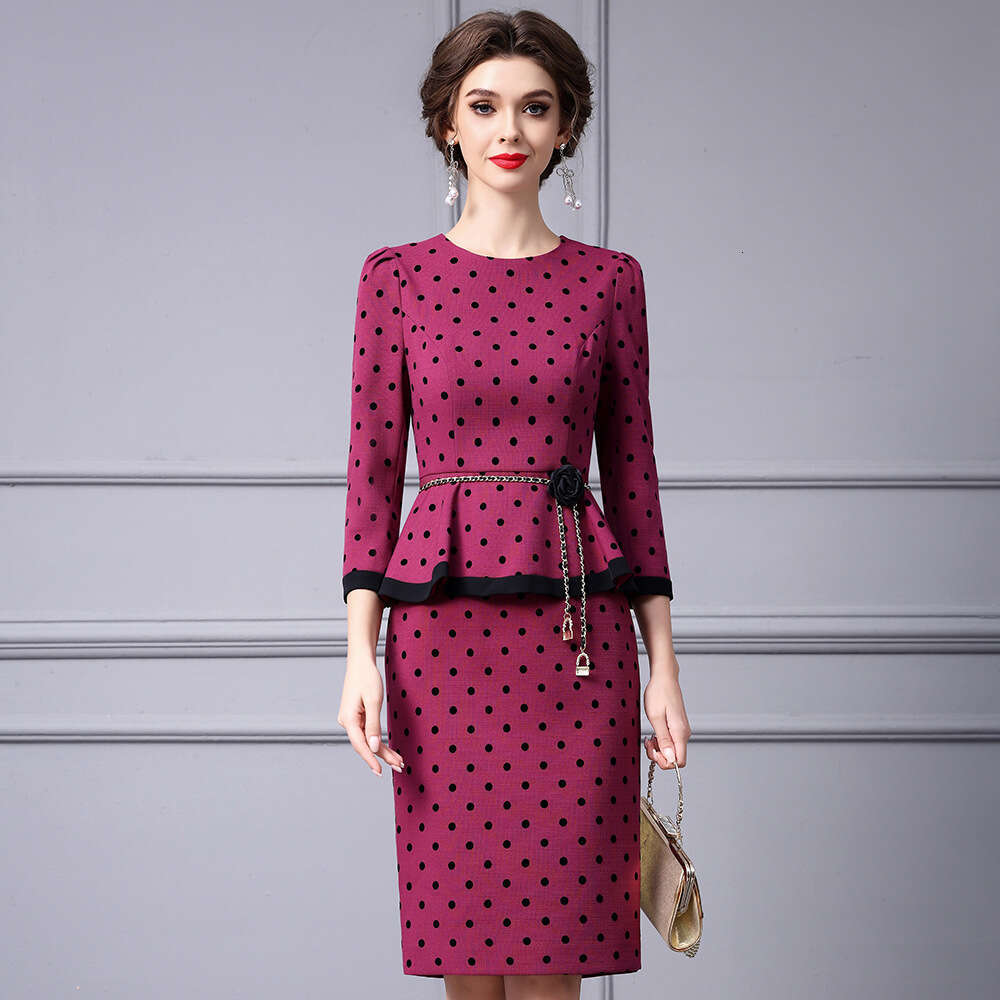 2024 Autumn Collection New Lotus Leaf Edge Splicing Slimming and slimming Style Womens Flavor Dot Fake Two piece Dress