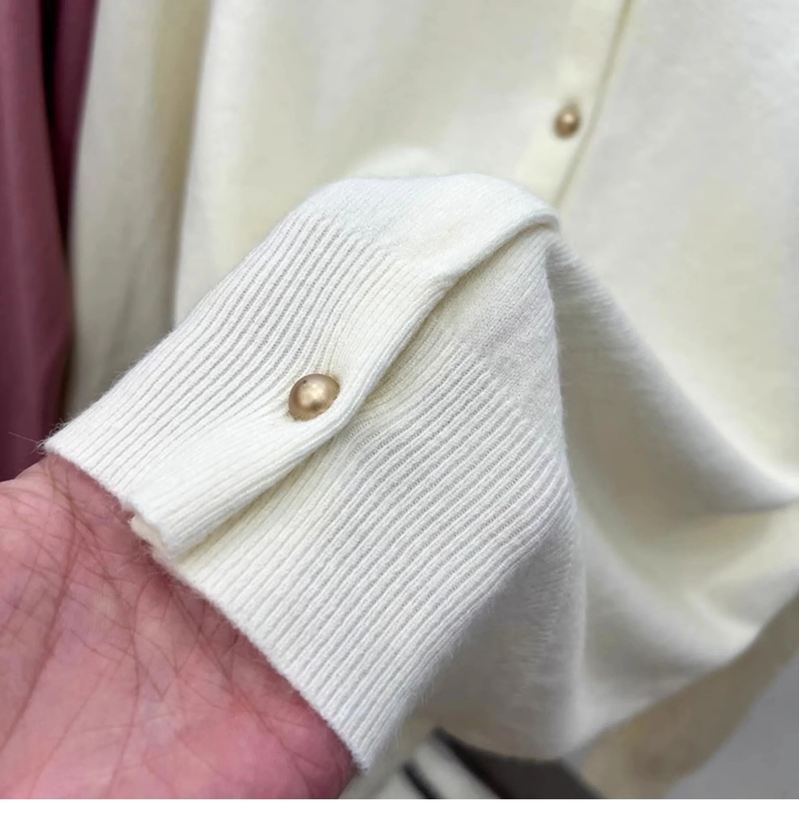 Pre Fall High Grade Grey Crew Collar Knitted Long Sleeve Cardigan Womens Jacket Fashion Jacket 241011