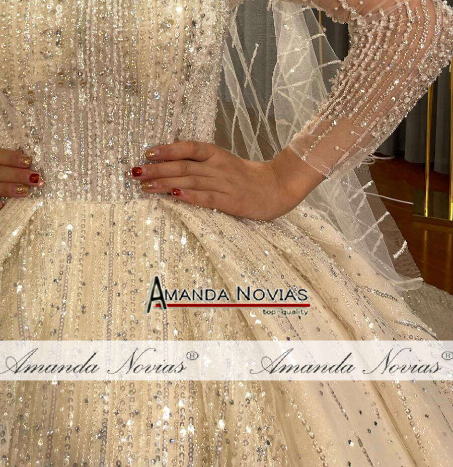 New Long Sleeves Wedding Dress Original Design Real Work