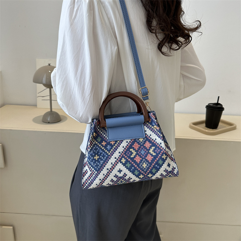 New Fashionable Handbag Korean Edition Crossbody Women's Casual Simple Trendy Shoulder Bag