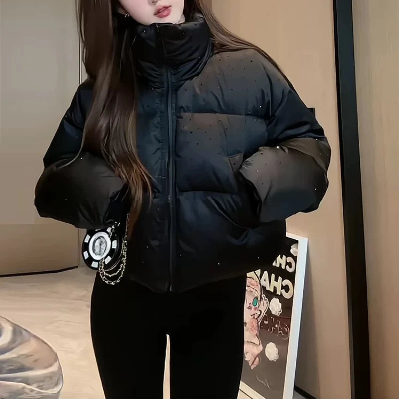 Womens stand up collar inflatable jacket thick loose jacket Rhinestone trend high-end jacket winter 241009