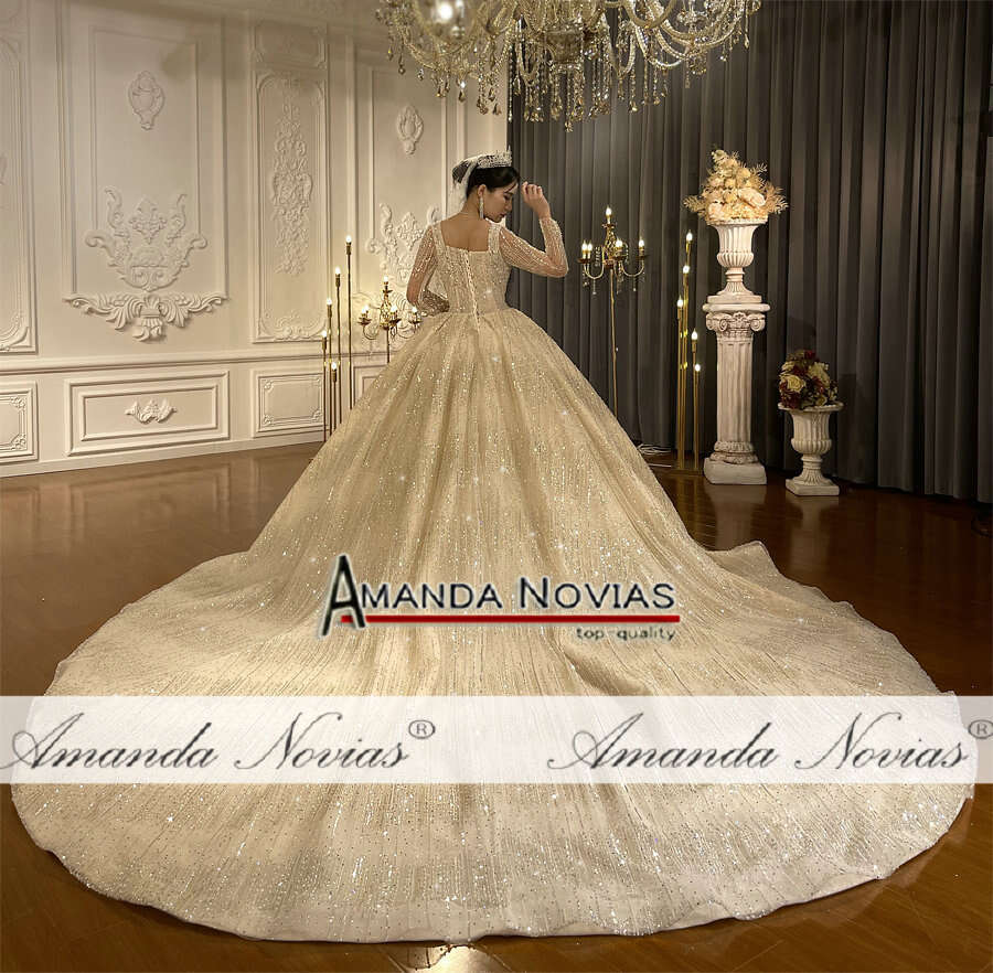 New Long Sleeves Wedding Dress Original Design Real Work