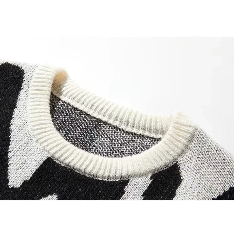 Mens Fall And Winter Round Neck Jacquard Sweater Black White Splicing Large Size Knit 241009