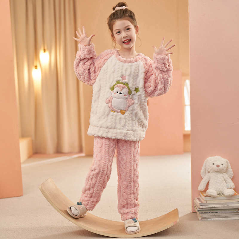Pajamas Childrens girls winter coral fleece set with thick round neck flannel for girls home wear S2410127