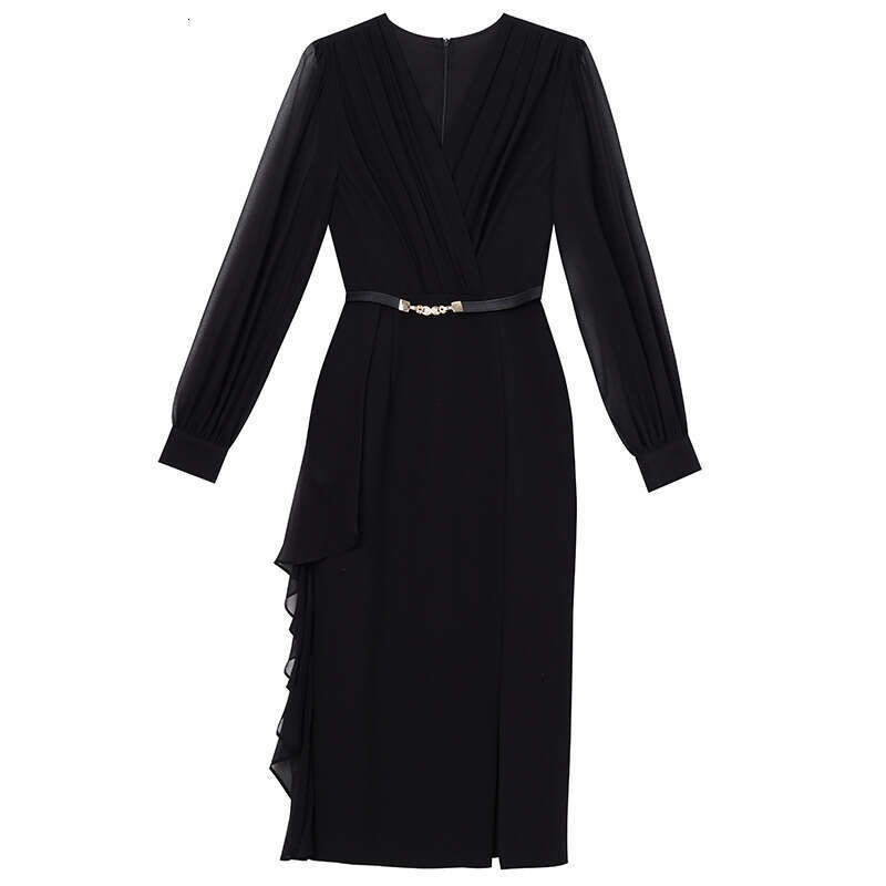 dress autumn new 2024 temperament red western-style waist cinching mid length hip hugging slim fit high-end skirt