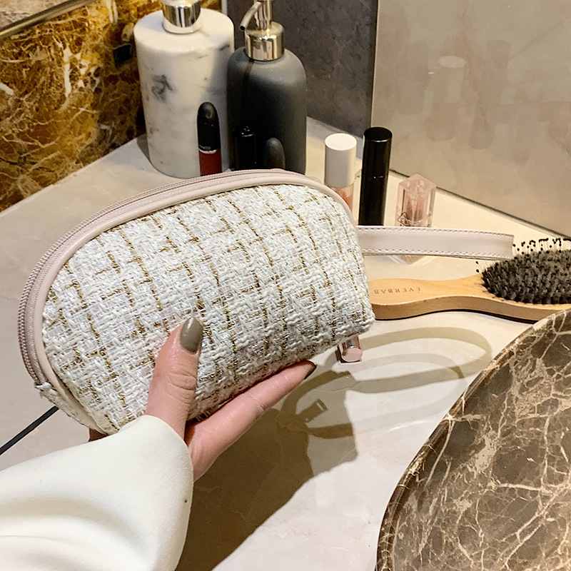 Tote bag new small fragrant woolen makeup bag travel change toiletry bag portable phone storage bag lipstick small bag