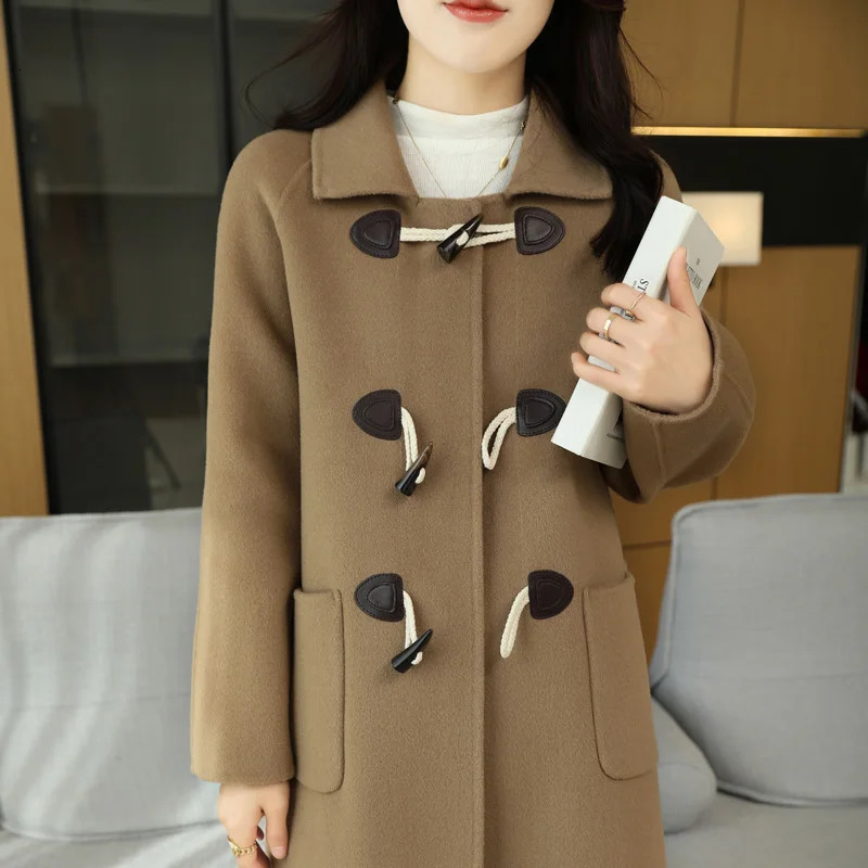 Cow Horn Button Wool Coat Womens Autumn And Winter Loose Fashion Version DoubleSided Woolen Medium Long Lapel 240930