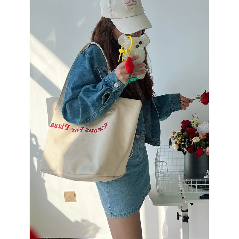 Red Large Capacity Letter Canvas Bag Korean Edition Womens Simple Solid Handbag Leisure Commuting Shopping Bag 241008