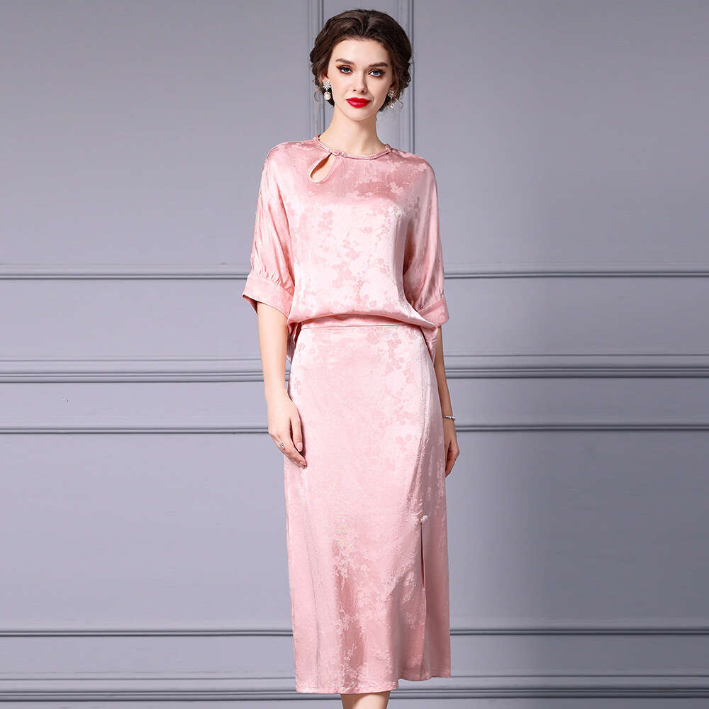 clothing womens design sense niche summer suit 2024 new item slimming temperament style top and skirt two pieces