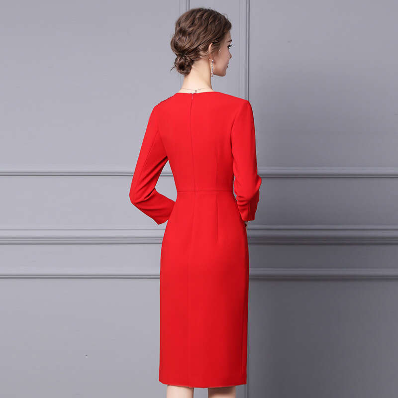 Chic Red Dress 2024 Autumn New Style Annual Meeting High Sense Nail Diamond Waist slimming and hip hugging skirt