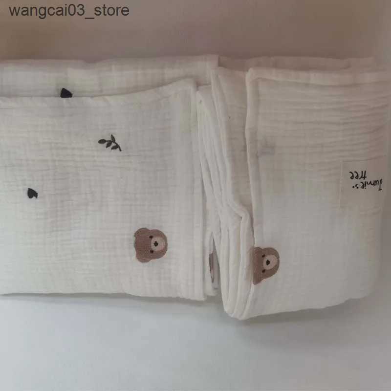 Blankets Swaddling Baby Swaddling Blanket 6 Layer Embroidery Bear Print Bamboo Cotton Gauze Newborn Receving Blanket Kids Infant Bath Towel L240910