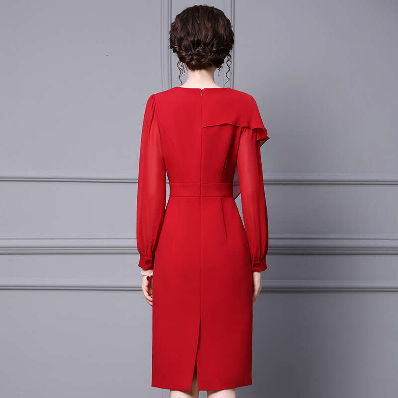 2024 new autumn dress with goddess like temperament a sense of luxury. Red nail bead wrapped hip and waist cinching skirt