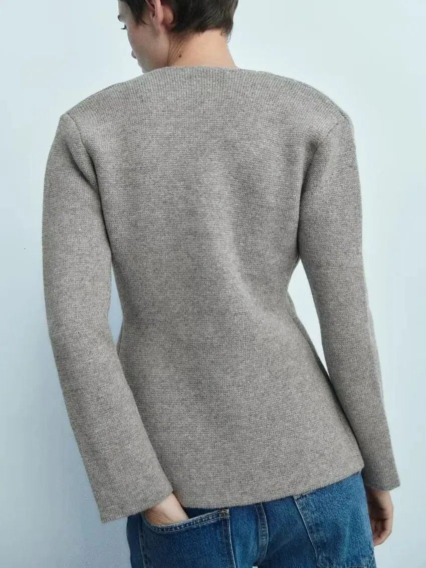 Fashion single chest solid knit cardigan womens V-neck long sleeved slim fit sweater for spring and autumn winter womens outerwear 241011