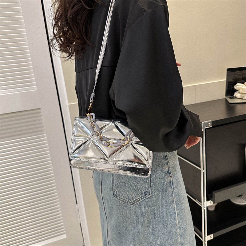 Niche popular chain handbag small square new fashion shoulder casual crossbody women's bag