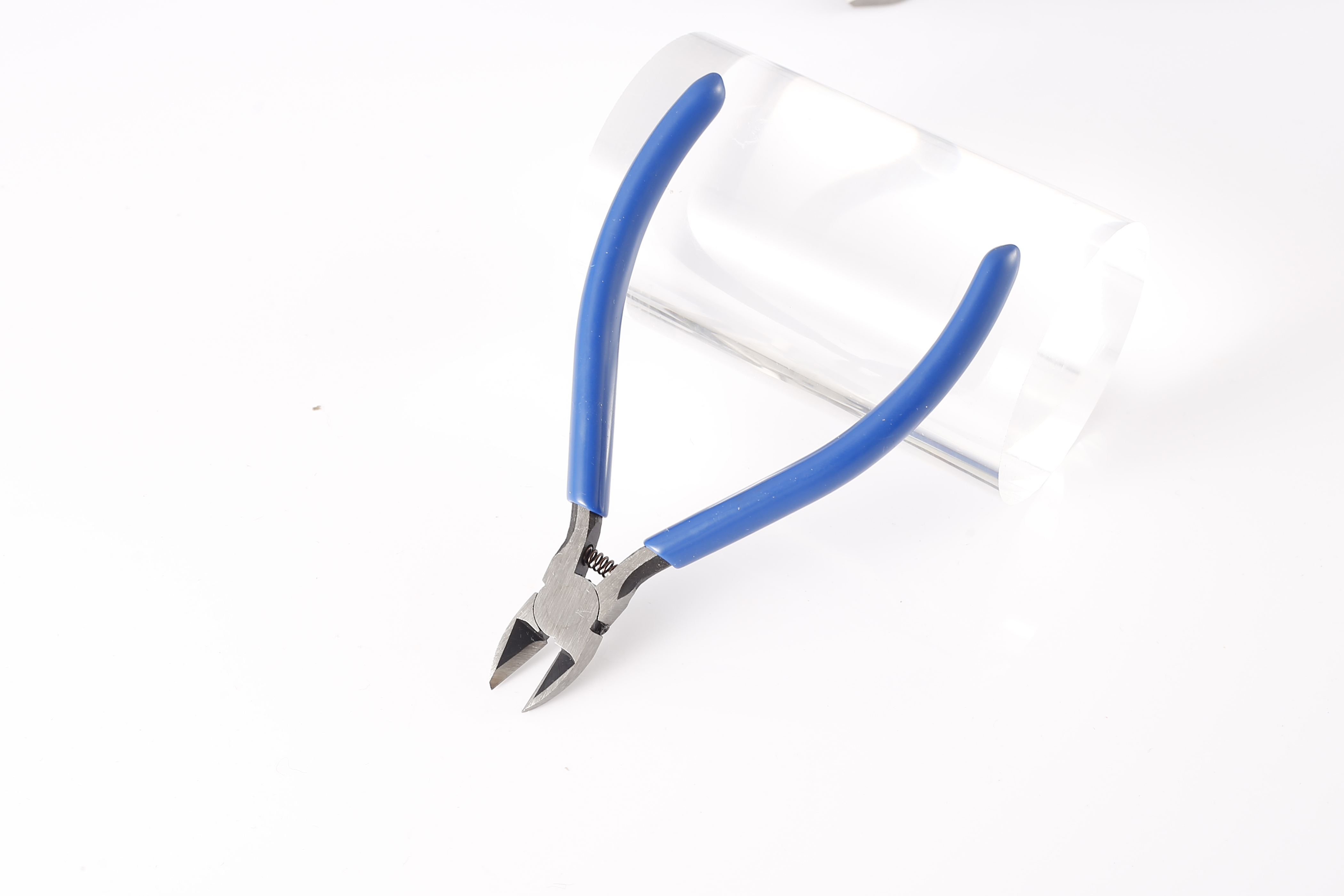 Japanese style drool pliers (electronic scissors)