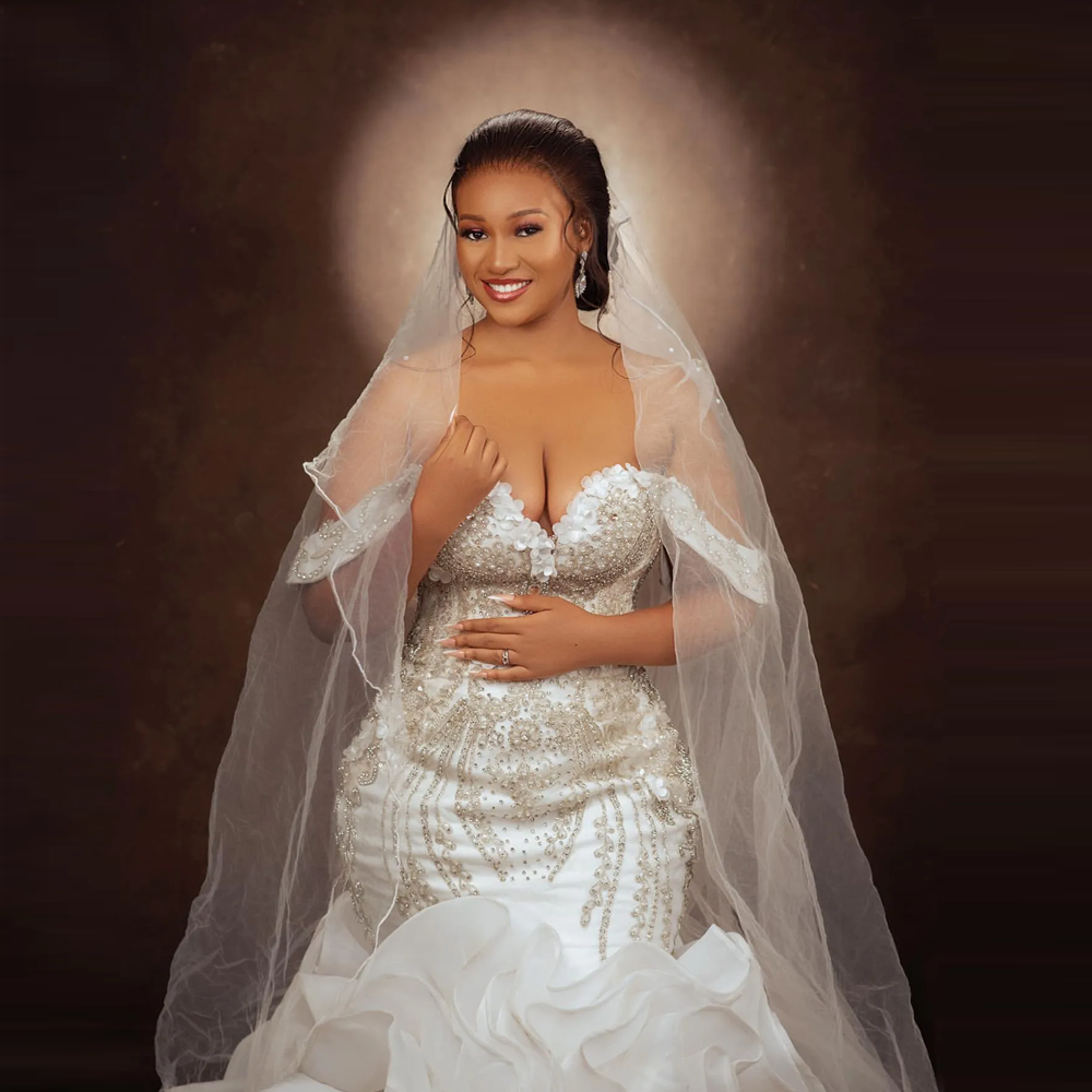 Plus Size Arabic Aso Ebi Mermaid Wedding Dresses Lacefull Flowers Crystals Beaded Sweetheart Bridal Gowns Custom Made Robes De Mariee