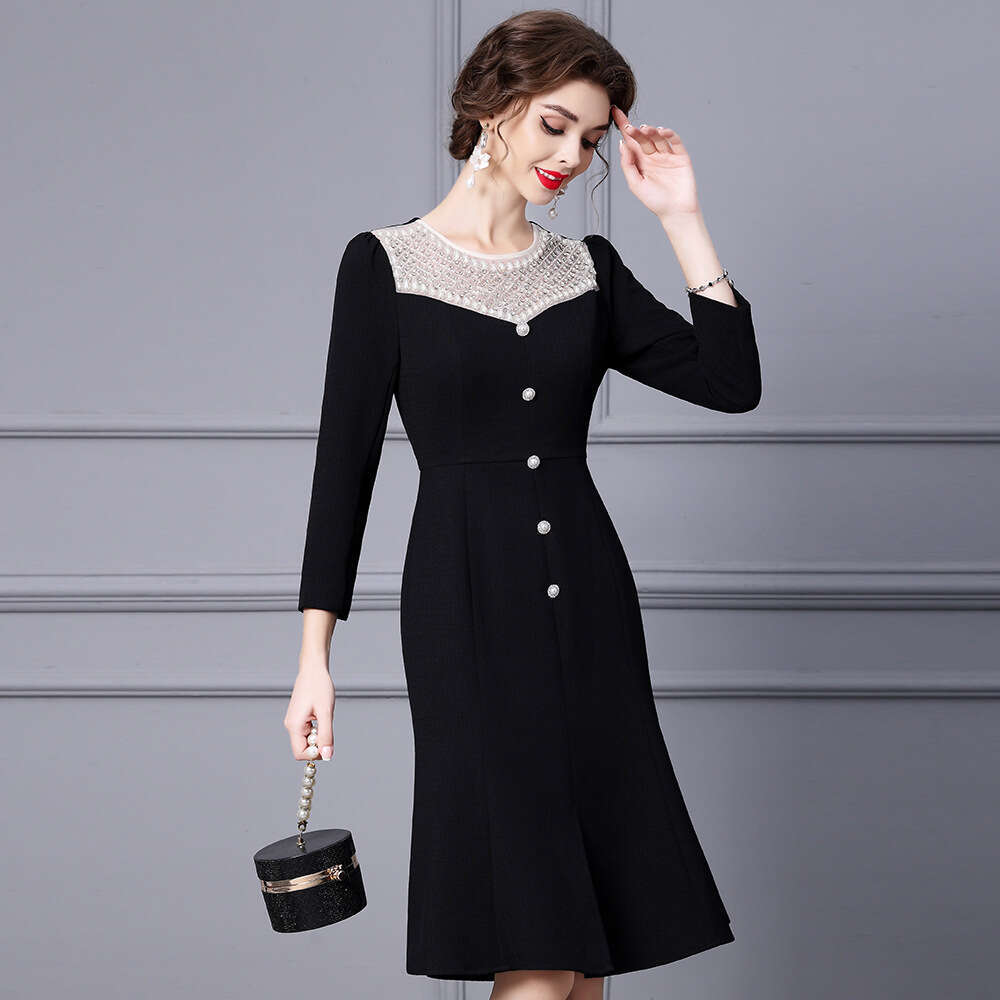 2024 autumn new handmade pearl decoration luxurious and atmospheric black slimming elegant temperament dress