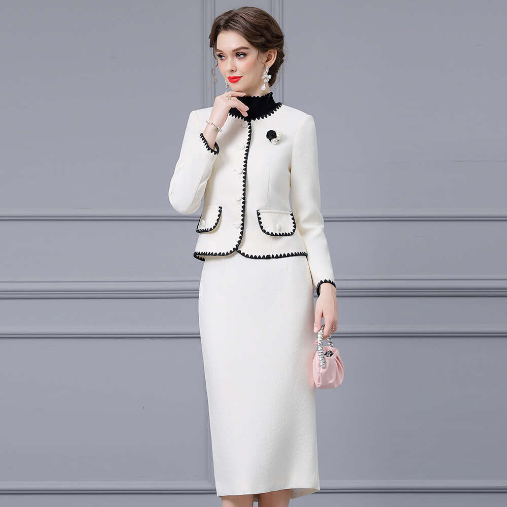 French elegant socialite temperament chest flower contrasting top small coat hip hugging skirt two-piece set skirt