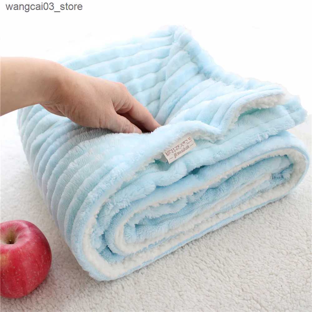 Blankets Swaddling Fluffy Sherpa Dot Design Thermal Baby Blanket Newborn Receiving Blanket Baby Stroller Blanket Plushed Newborn Baby Swaddle L240910