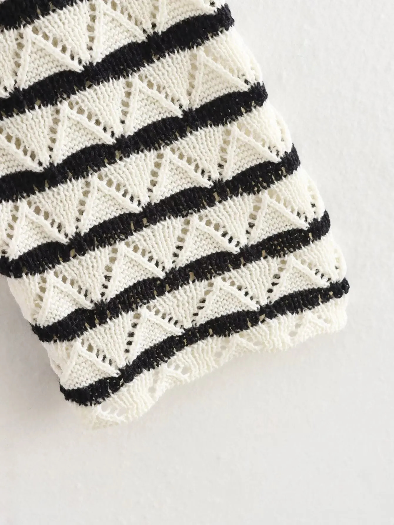 Y2K TRAF Fashion Stripe Knitted Mens Set O-neck Womens Zipper TopWomens Ultra Thin Pants Two Piece Set Set 241010