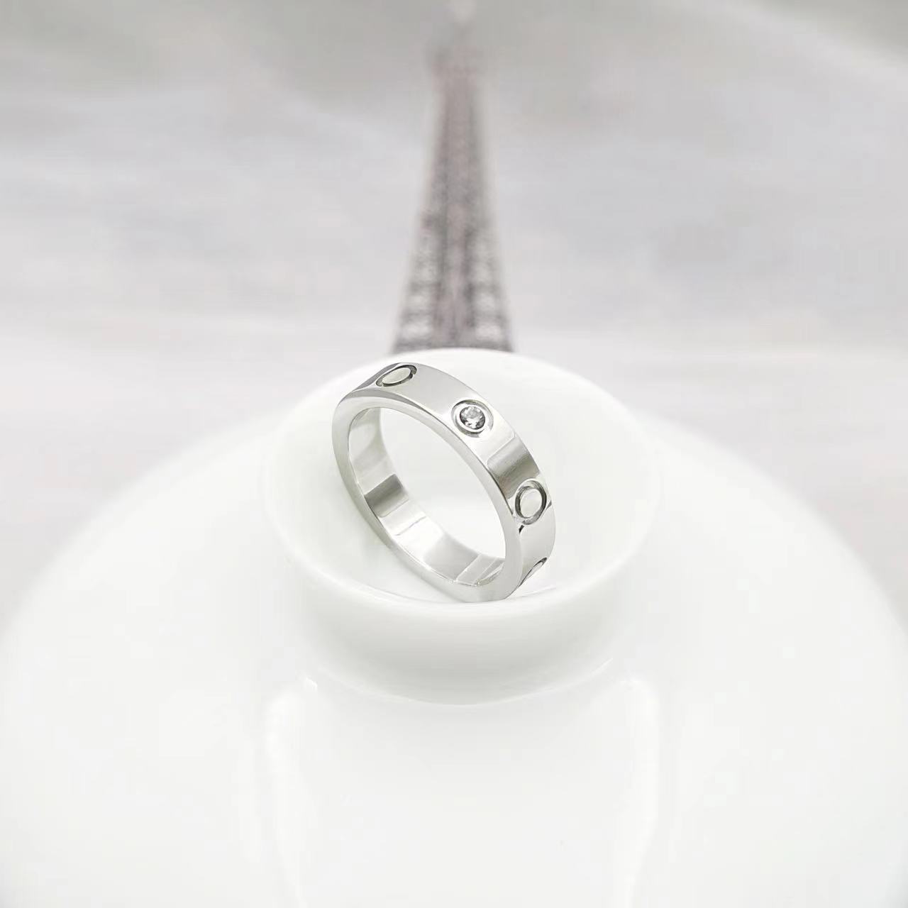 Wholesale Screw designer diamond LOVE Ring 18K Gold Silver Rose 750 Stainless Steel Rings Women men lovers wedding Jewelry gift USA size 6 7 8 9 10 11 12 13