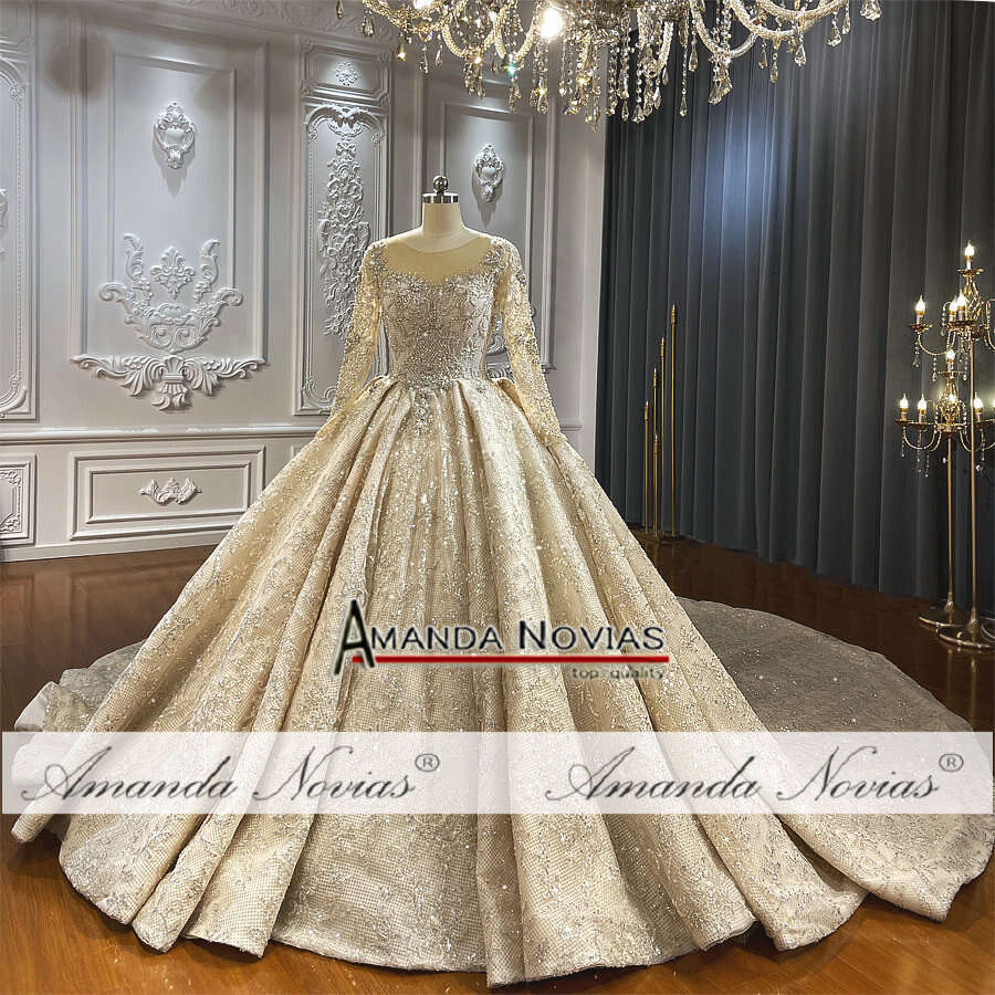 Stunning Bridal Dress Long Sleeve Lace Appliqued