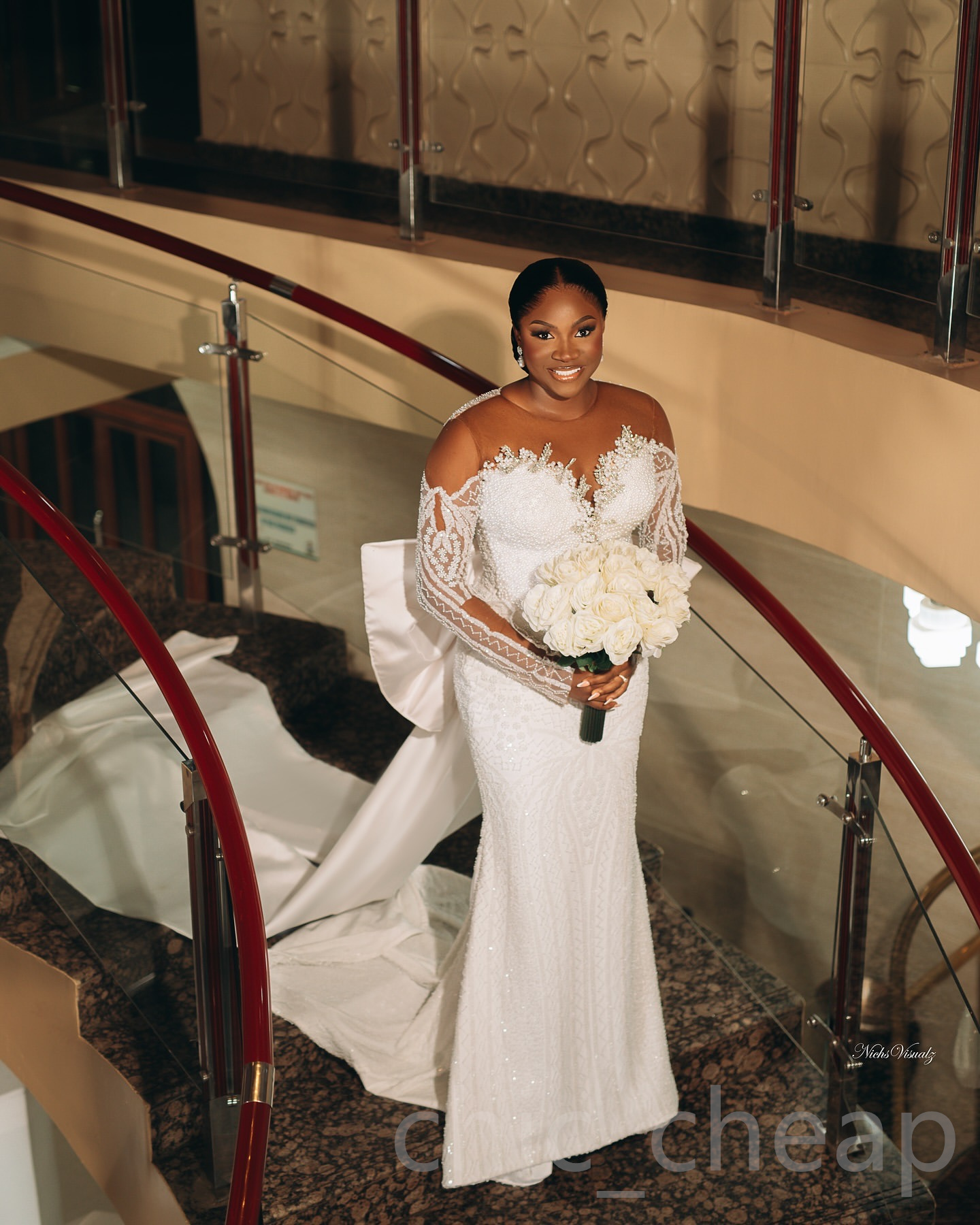 2024 Arabic Aso Ebi Plus Size White Mermaid Wedding Dresses Pearls Sequined Lace Detachable Train Full Sleeves Luxurious Bridal Gowns Dress