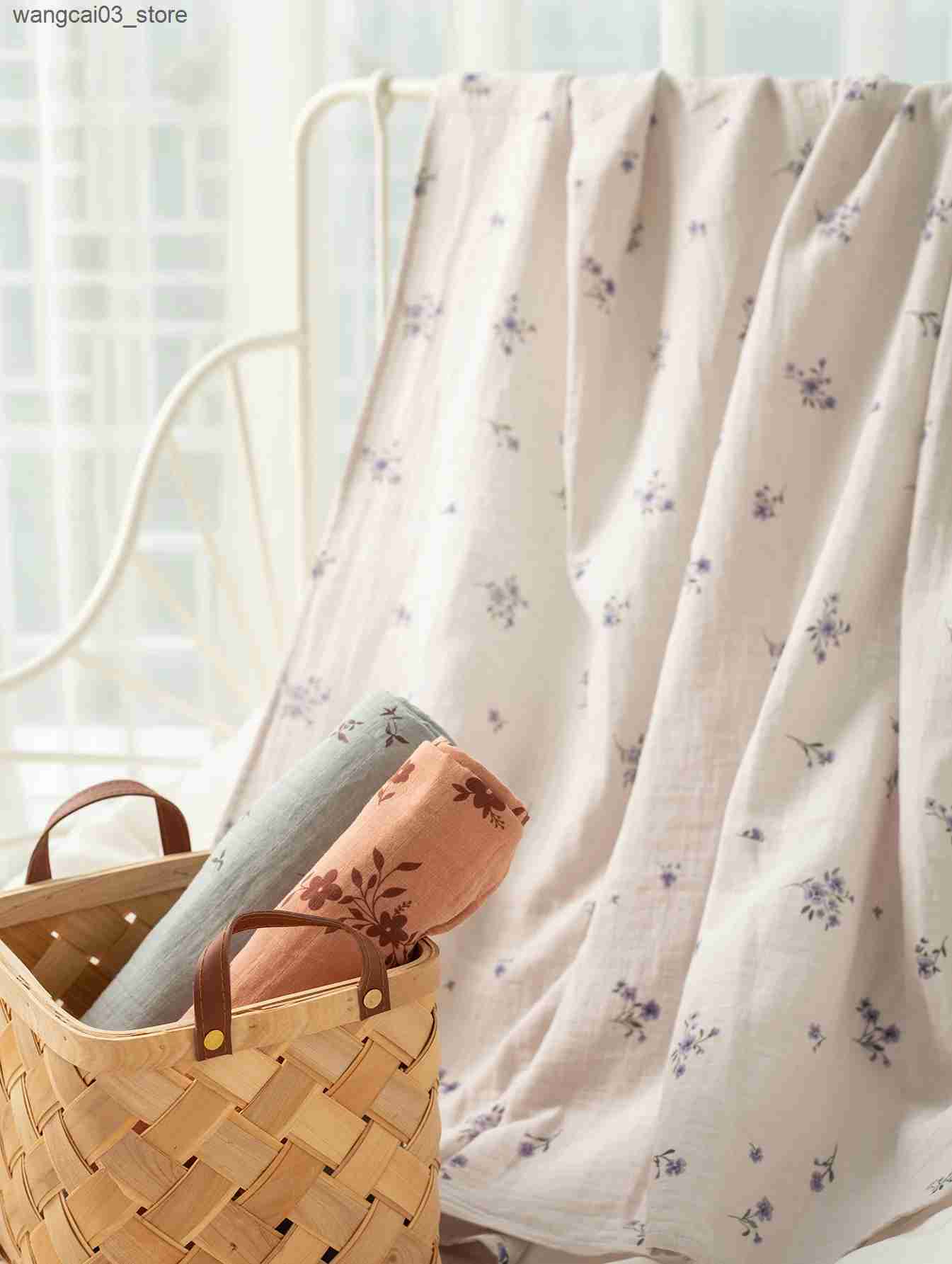 Blankets Swaddling 120*120cm Baby Receive Blanket for Newborn 100% cotton Wrap Muslin Swaddle Blanket Bedding Infant Bath Towel Items Mother Kids L240