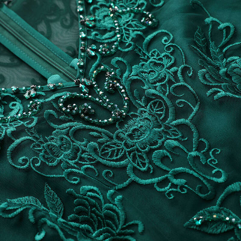 Noble Wide Wifes Belly Cover Aging Reduction High end Embroidered Bead Long Dress 2024 New Style